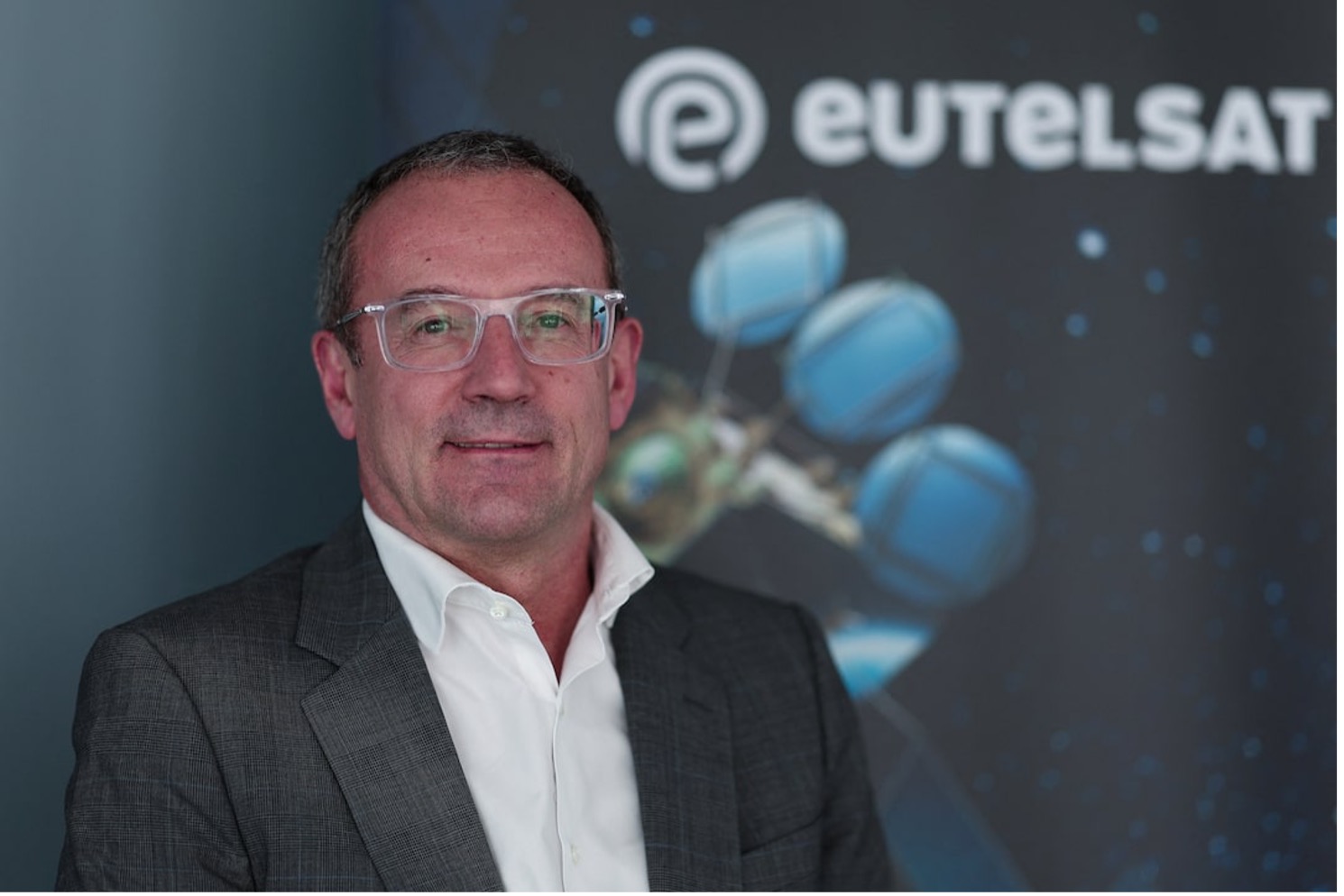 CEO Eutelsat Jean-François Fallacher tại trụ sở công ty ở Issy-les-Moulineaux, gần Paris, ngày 30:3:2026