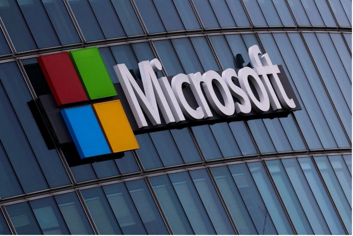 Hình ảnh logo Microsoft tại văn phòng của hãng ở Issy-les-Moulineaux gần Paris, Pháp