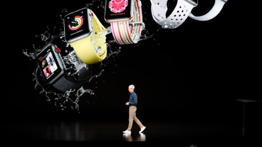 Tim Cook giới thiệu Apple Watch tại Nhà hát Steve Jobs, California, ngày 12:9:2018