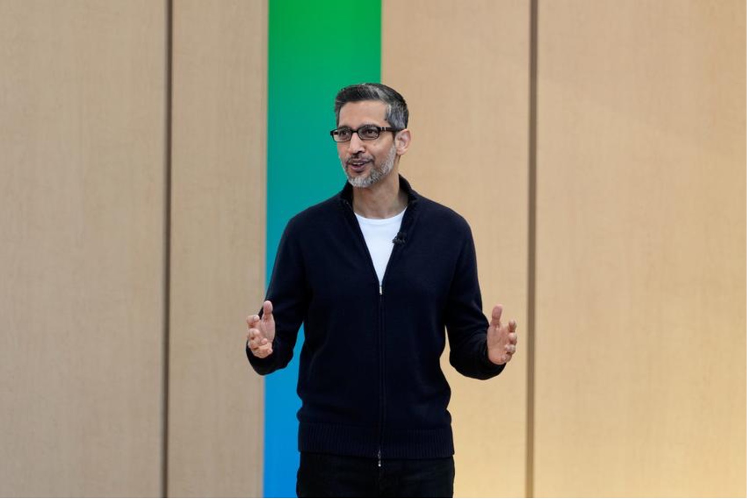 Giám đốc điều hành Alphabet Sundar Pichai phát biểu tại sự kiện Google I:O ở Mountain View, California, thứ Ba, ngày 19:5:2026
