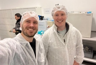 James New (trái) và Dan Terrett, hai nhà đồng sáng lập Odin Space