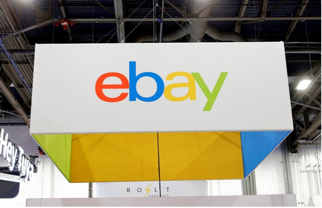 Logo eBay tại gian hàng của công ty ở triển lãm điện tử tiêu dùng CES 2026 tại Las Vegas, Mỹ, ngày 6-1-2026