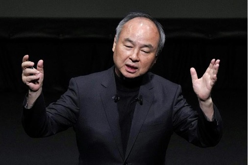 CEO SoftBank Masayoshi Son cho biết tập đoàn sẽ đầu tư hơn 87 tỷ USD vào các trung tâm dữ liệu và thiết bị AI tại Pháp