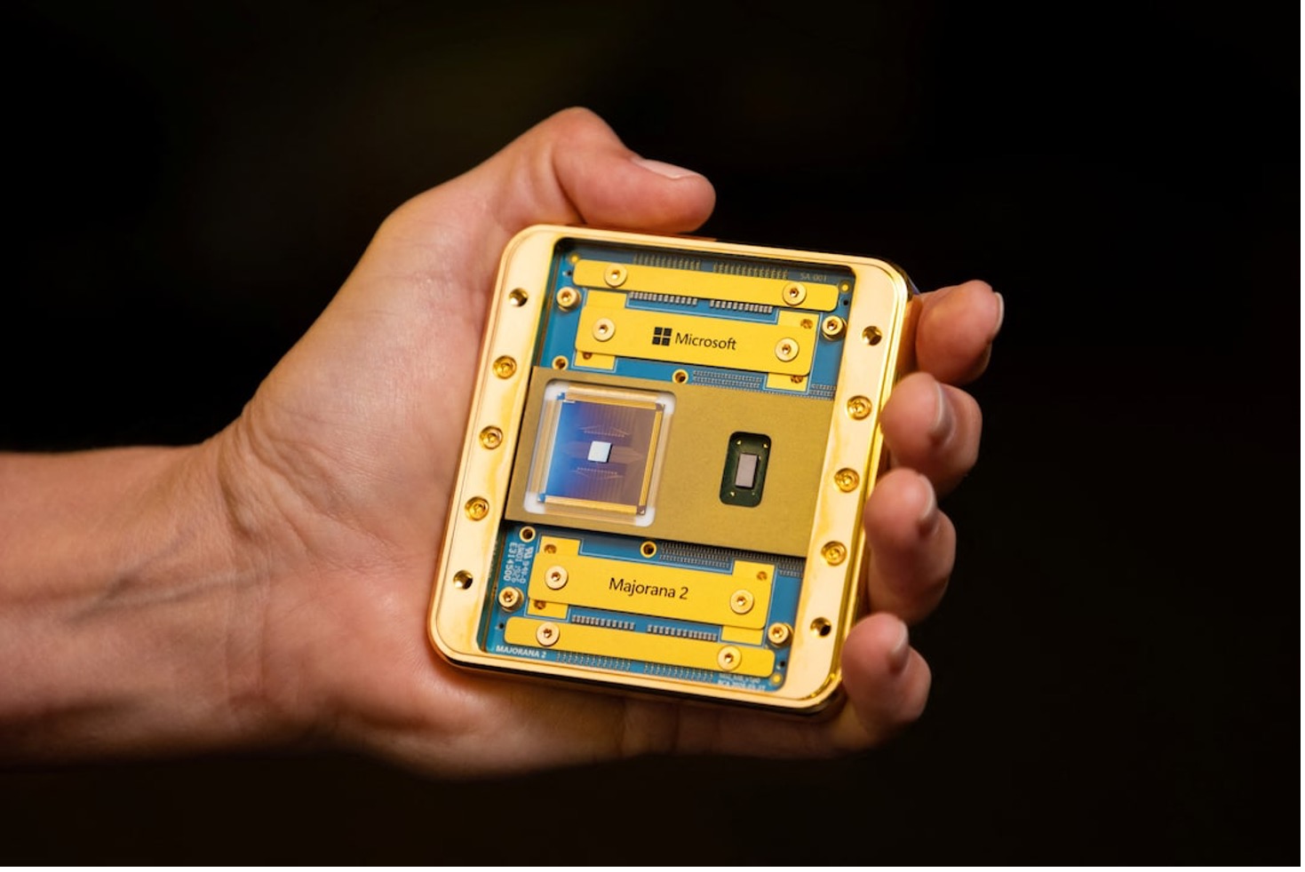 Chip điện toán lượng tử Majorana 2 của Microsoft, được thiết kế với sự hỗ trợ của AI